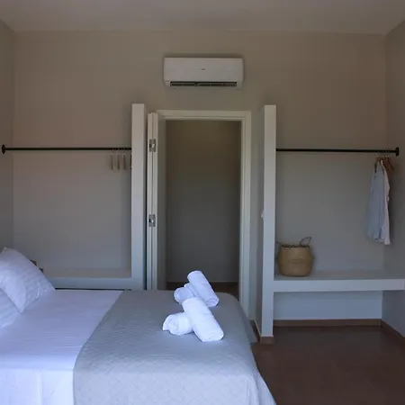 Modern Living アパート